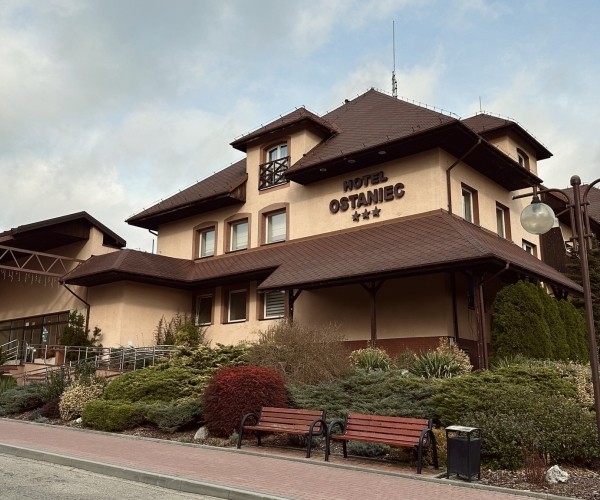 Hotel Ostaniec w Podlesicach