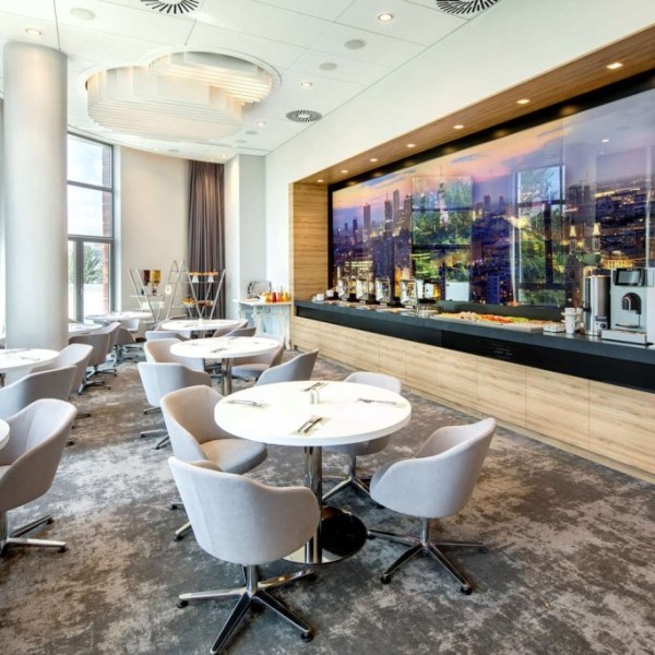 Hotel Golden Tulip Warsaw Airport w Warszawie