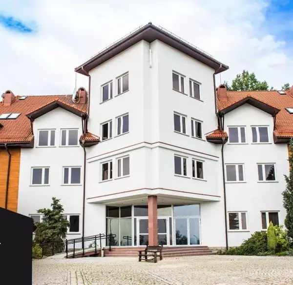Hotel Kyriad Karkonosze w Wojcieszycach