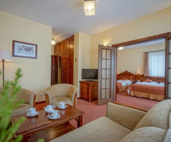Hotel Redyk Ski & Relax w Zębie k/Zakopanego