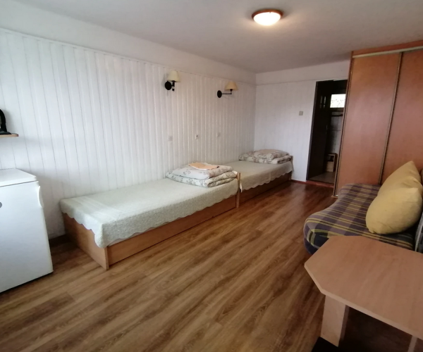 Dom Wczasowy STALOWNIK w Bartkowej nad Jeziorem Rożnowskim