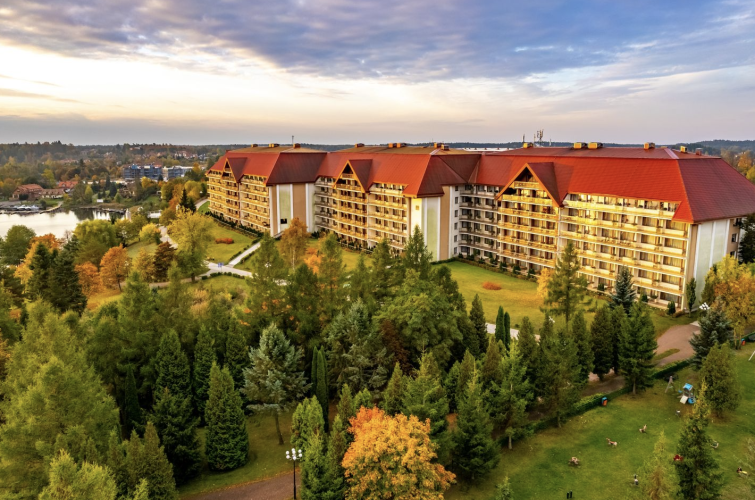 Hotel Gołębiewski w Mikołajkach