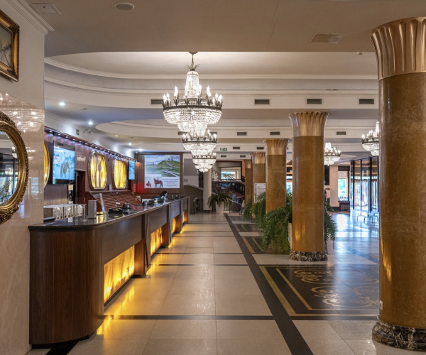 Hotel Gołębiewski w Mikołajkach