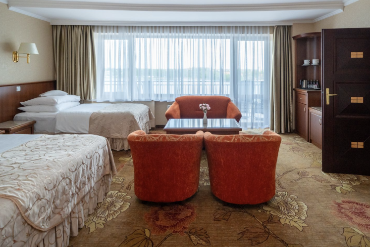 Hotel Gołębiewski w Mikołajkach