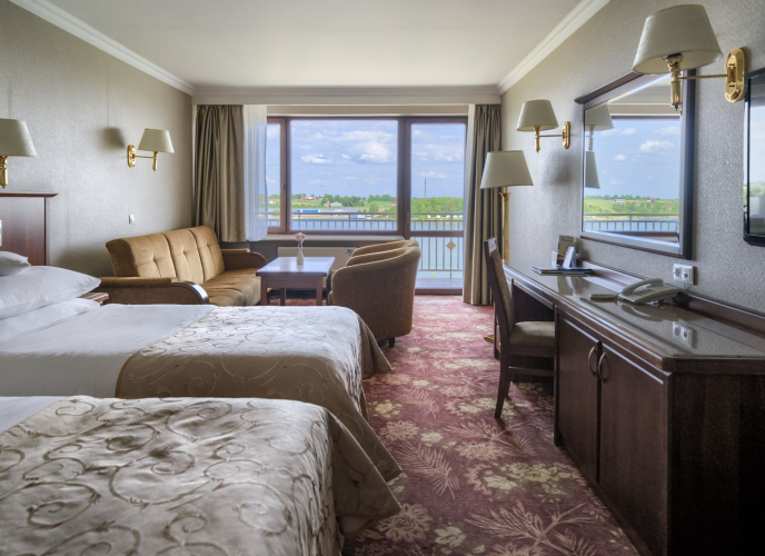 Hotel Gołębiewski w Mikołajkach