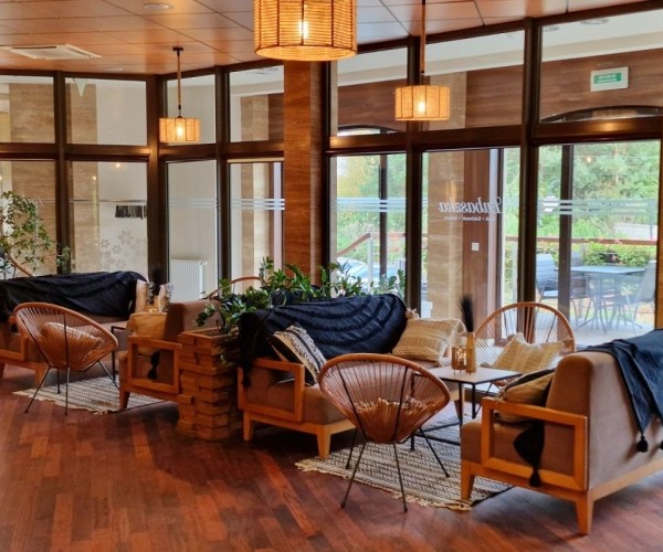 Rado Resort w Woli Chorzelowskiej