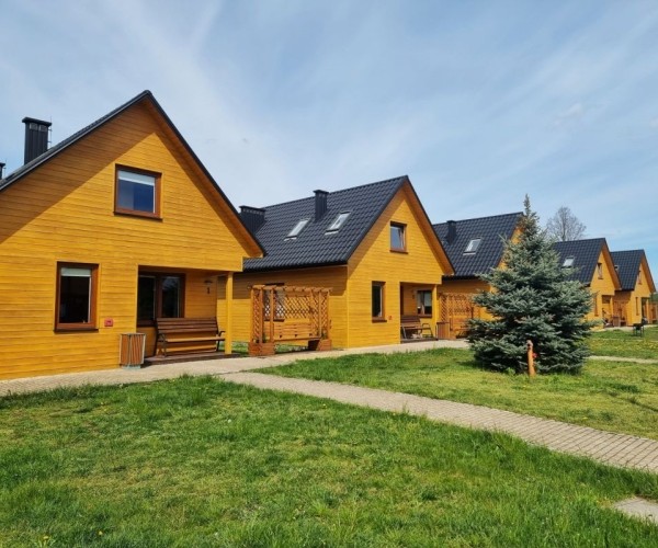 Rado Resort w Woli Chorzelowskiej