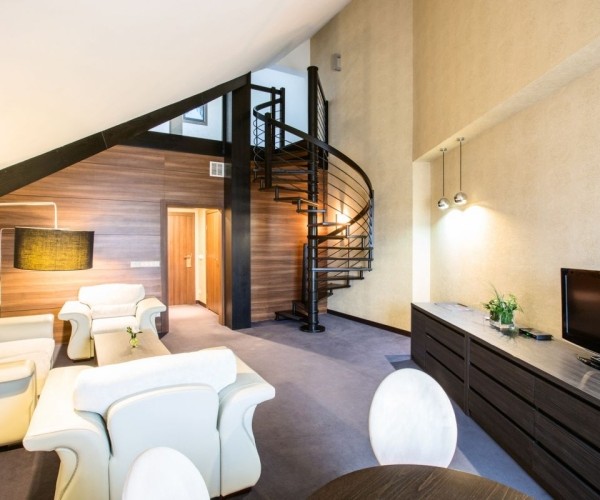 Rado Resort w Woli Chorzelowskiej