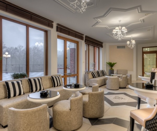 Hotel Evita w Tleniu