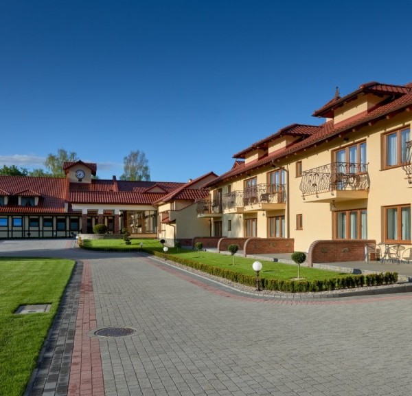 Hotel Evita w Tleniu