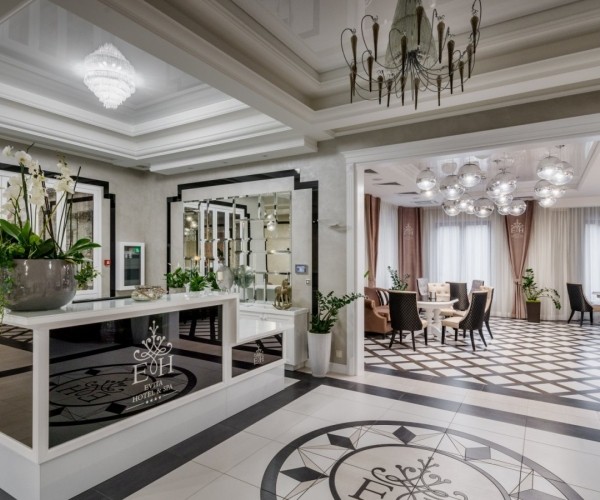 Hotel Evita w Tleniu
