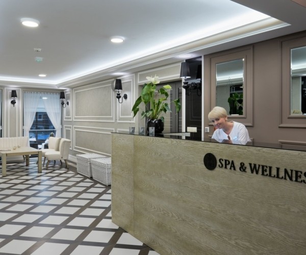 Hotel Evita w Tleniu
