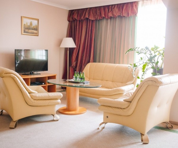 Hotel Atut w Licheniu Starym