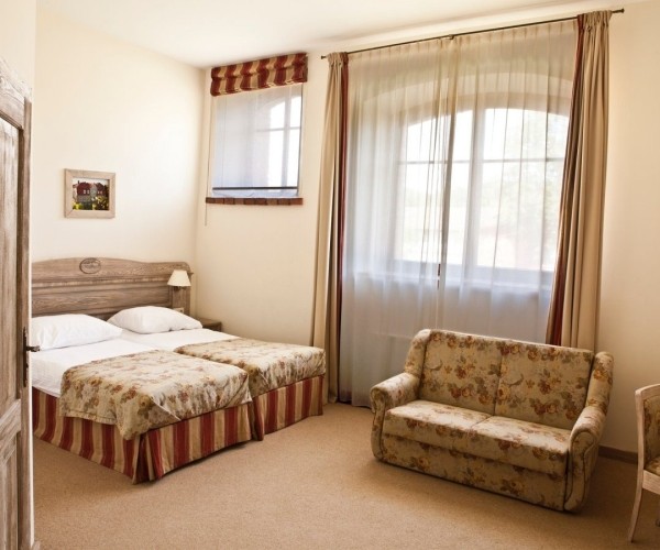 Hotel Olandia w Prusimiu