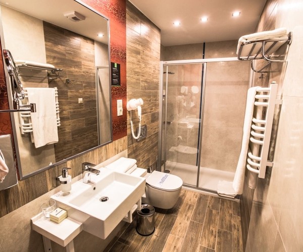 Mineral Hotel MALINOWY RAJ w Solcu Zdroju