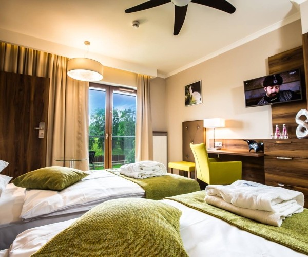 Mineral Hotel MALINOWY RAJ w Solcu Zdroju