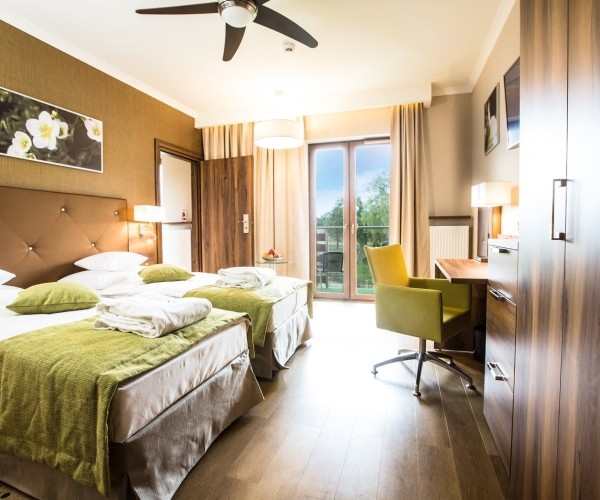 Mineral Hotel MALINOWY RAJ w Solcu Zdroju