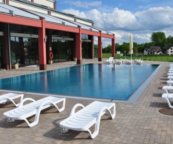 Mineral Hotel MALINOWY RAJ w Solcu Zdroju