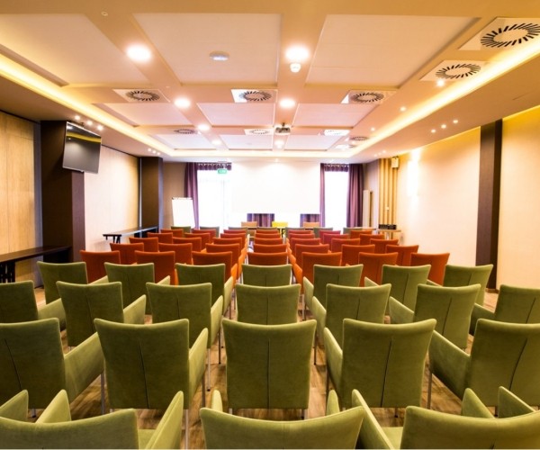 Mineral Hotel MALINOWY RAJ w Solcu Zdroju