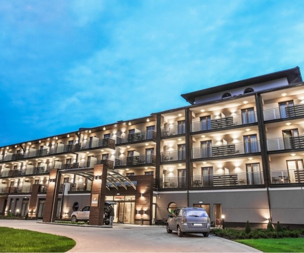 Mineral Hotel MALINOWY RAJ w Solcu Zdroju