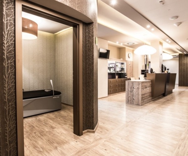 Mineral Hotel MALINOWY RAJ w Solcu Zdroju