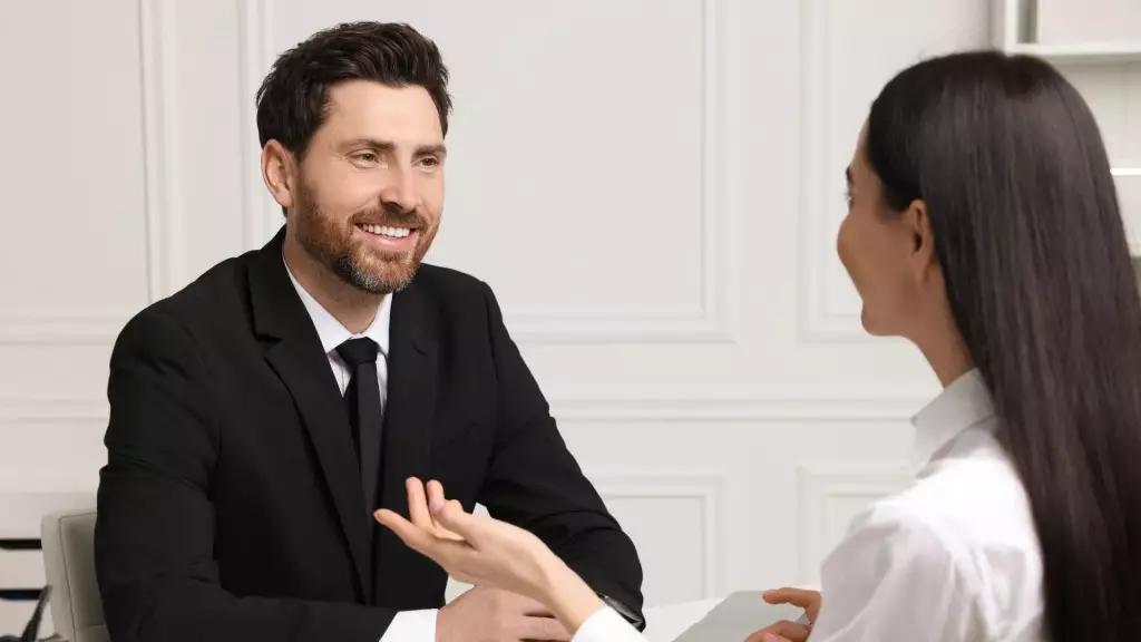 Atrakcyjność seksualna a rekrutacja do pracy.