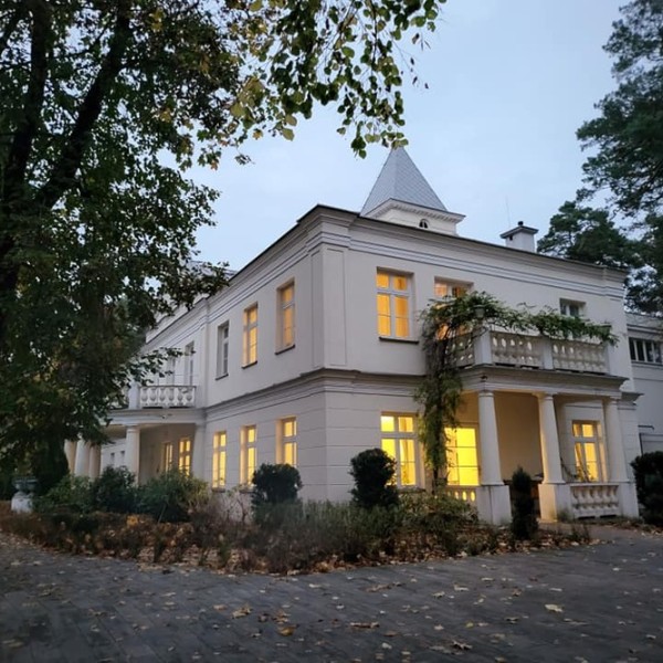 Dom Opieki Willa Syrena w Konstancinie-Jeziornie