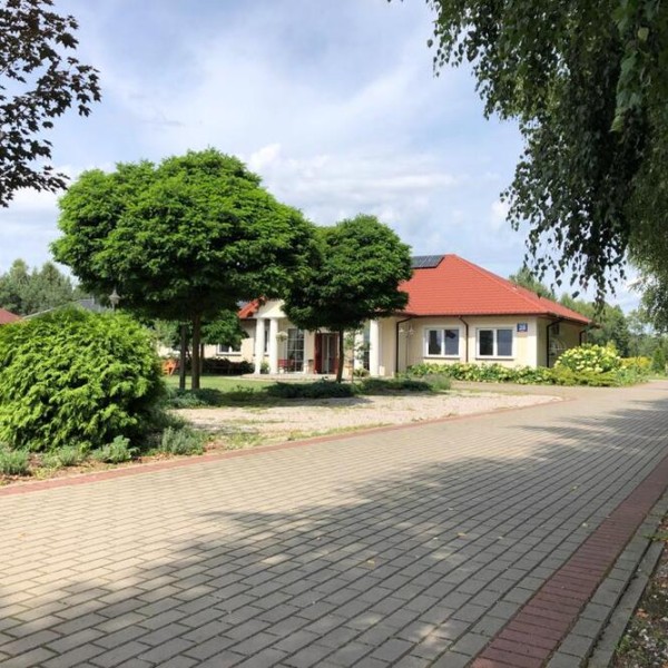 Dom Opieki Biały Dworek w Psucinie