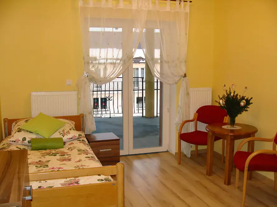 Część pokoi w Domu Seniora ROTMANKA w Rotmance posiada prywatne balkony
