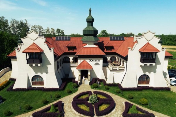 Hotel Kasztel w Rzezawie