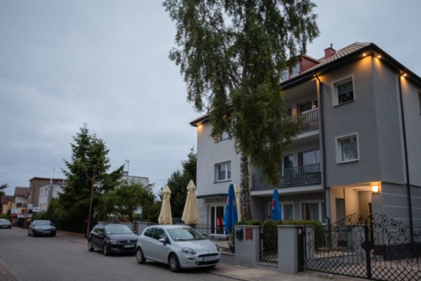 Willa Nest w Unieściu