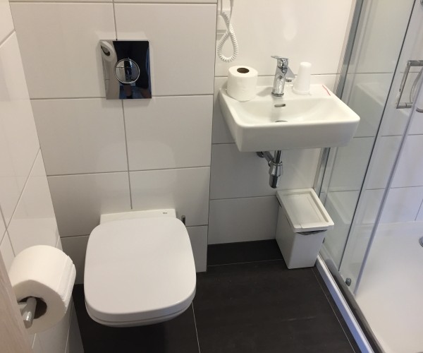 Willa Nest w Unieściu