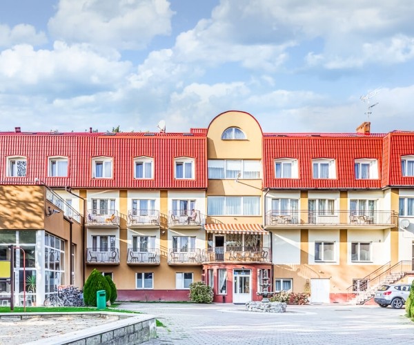 Hotel JANTAR w Rewalu