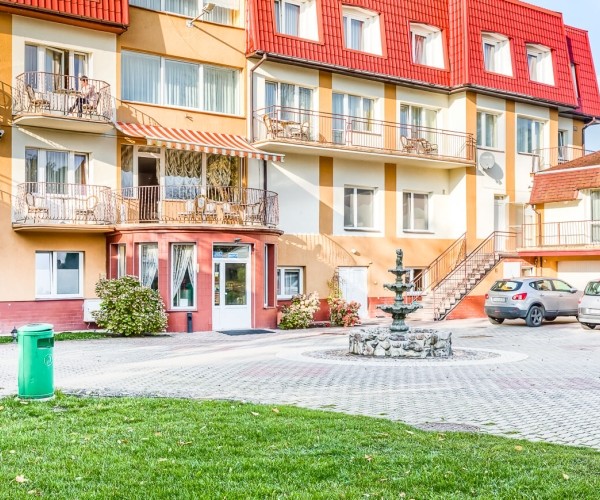 Hotel JANTAR w Rewalu