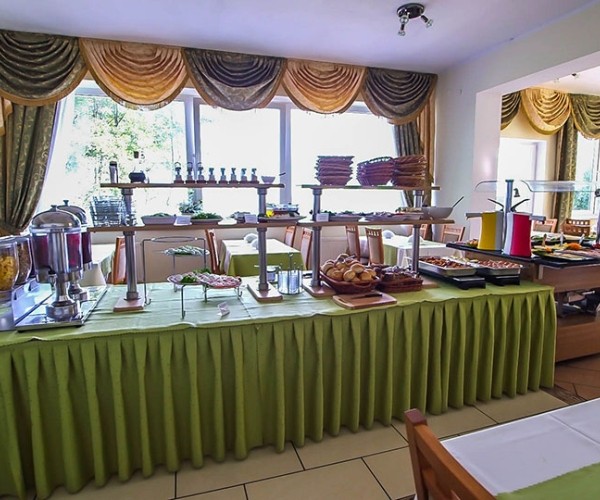 Hotel JANTAR w Rewalu