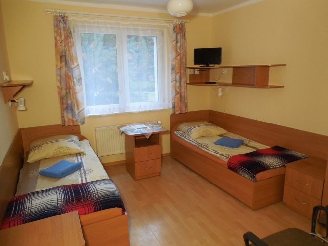 Jeden z  pokoi w Ośrodku Rehabilitacyjno-Wypoczynkowym im. prof. Wiktora Degi w Gościmiu 