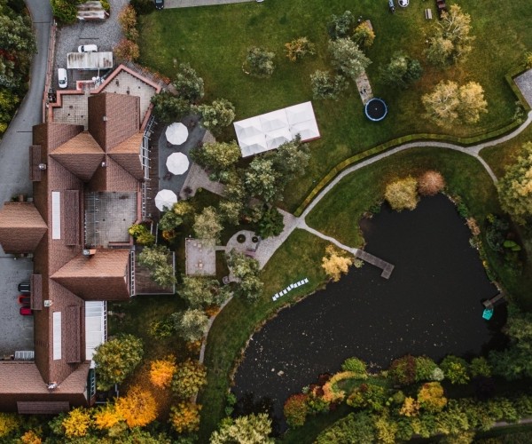 Hotel Kozi Gród w Pomlewie k. Gdańska
