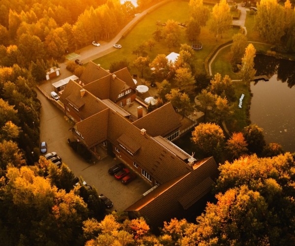 Hotel Kozi Gród w Pomlewie k. Gdańska