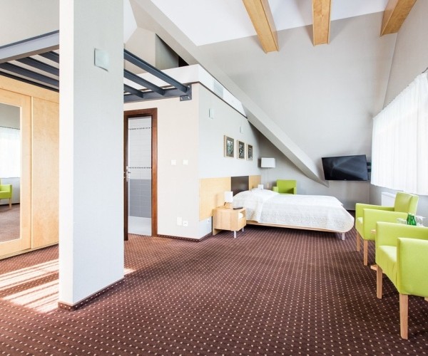 Hotel Kozi Gród w Pomlewie k. Gdańska