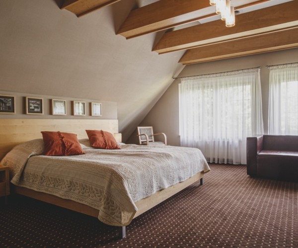 Hotel Kozi Gród w Pomlewie k. Gdańska