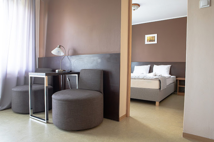 Ośrodek Wypoczynkowo-Rehabilitacyjny PERŁA BORÓW w Borach Tucholskich dysponuje pokojami w wersji standard oraz studio