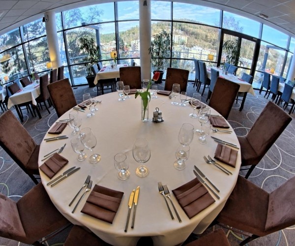 Hotel Krynica w Krynicy-Zdroju