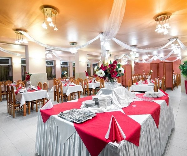 Hotel Monttis w Suchej Beskidzkiej