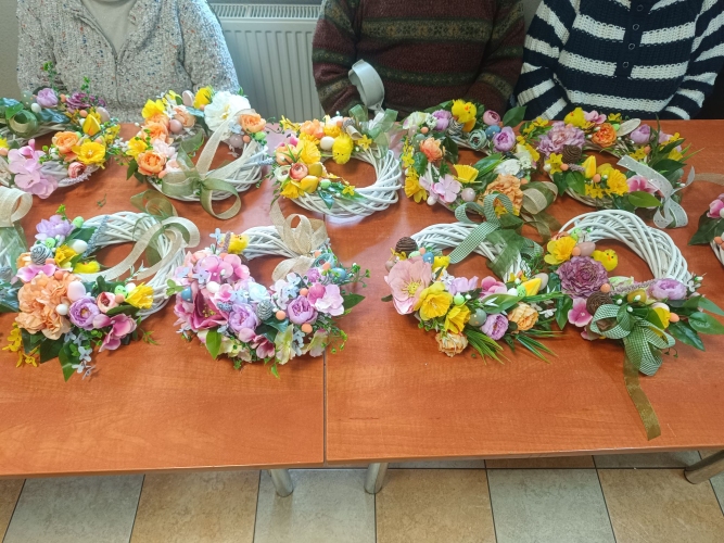 Dzienny Dom Senior–WIGOR w Łączkach Jagiellońskich oferuje swoim podopiecznym różne formy terapii zajęciowej - jedną z nich jest rękodzieło