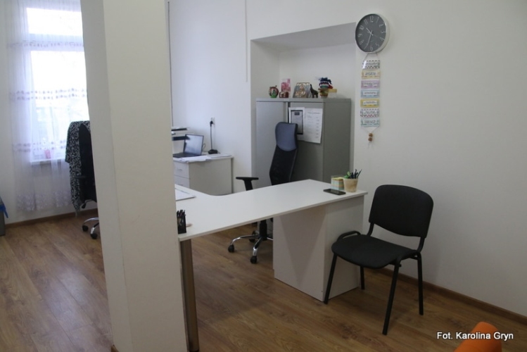 Wnętrza Dziennego Domu SENIOR+ w Ulanowie są przestronne i przystosowane do potrzeb osób niepełnosprawnych