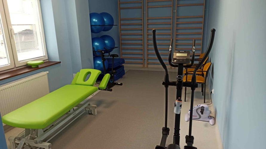 Dzienny Dom SENIOR+ w Mławie posiada własną salę do kinezyterapii