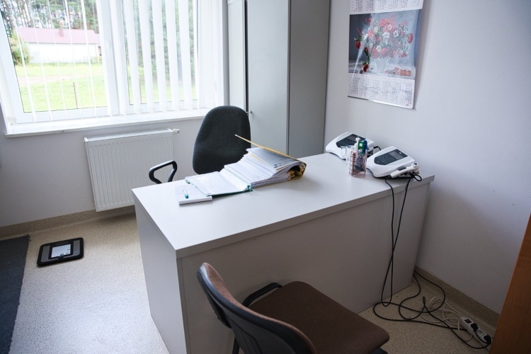 Gabinet zabiegowo-pielęgniarski w Dziennym Domu SENIOR+ w Hucie Przedborskiej 