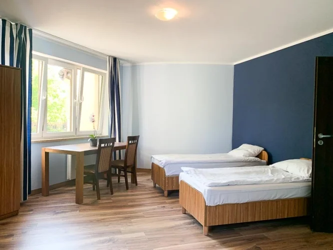 Rezydencja Seniora Rubin w Grzybowie oferuje swoim podopiecznym pokoje 1- i 2-osobowe z łazienkami