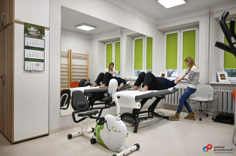Dzienny Dom SENIOR+ w Pruszkowie dysponuje salą do rehabilitacji ruchowej
