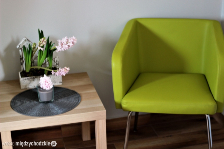 Dzienny Dom SENIOR+ w Sierakowie zapewnia uczestnikom przytulne i bezpieczne miejsce do spędzania wolnego czasu